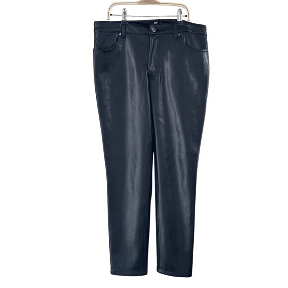 Simons Men - faux leather pants - Picture 1 of 4